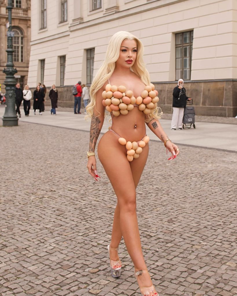 Katja Krasavice schön nackt