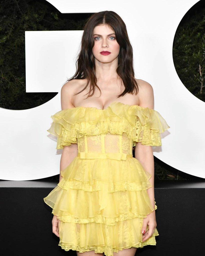 Alexandra Daddario posiert nackt bilder