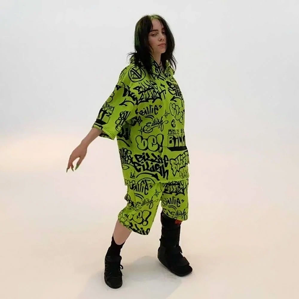 Billie Eilish modellierung bikini