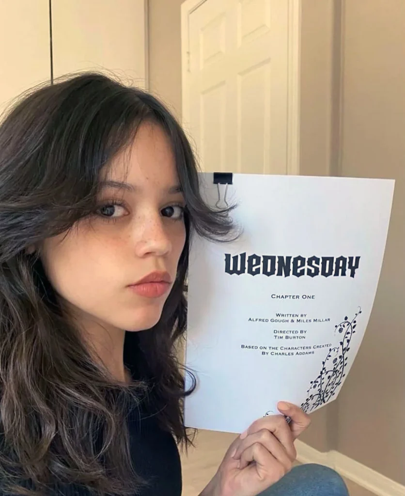 Jenna Ortega stellt feuer heiß dar xxx