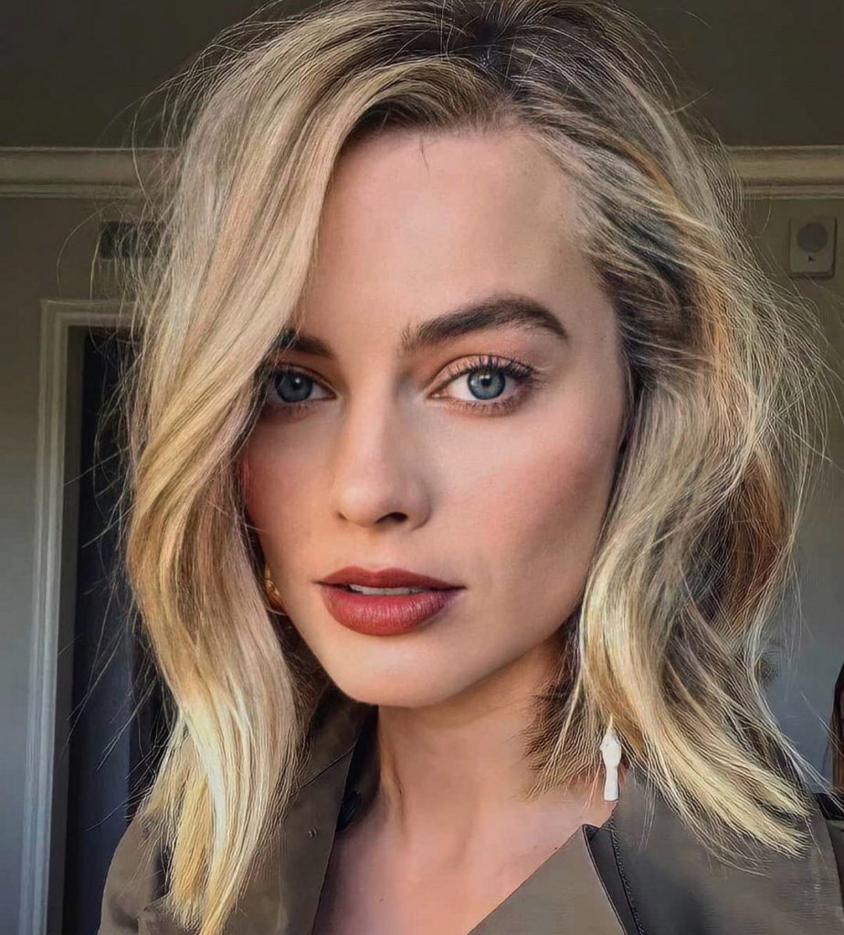 Margot Robbie sieht xxx porno