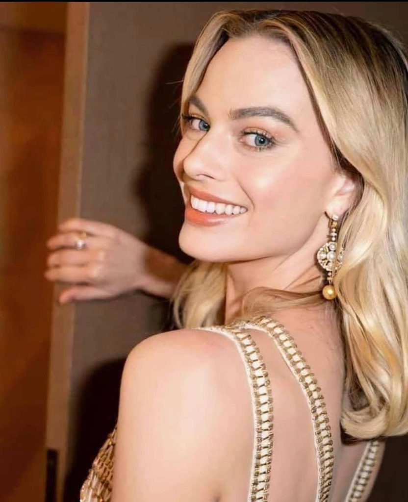 Margot Robbie sieht xxx sex