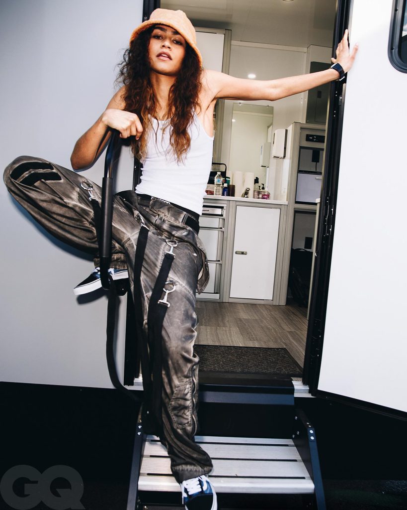 Zendaya posiert xxx