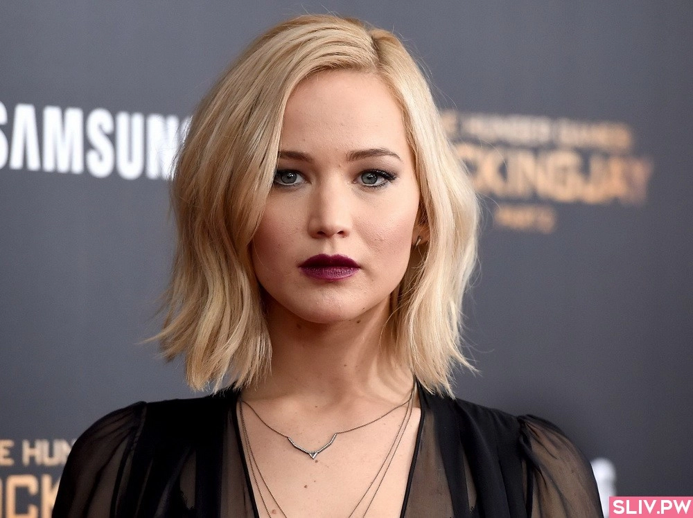 Jennifer Lawrence modelliert muschi