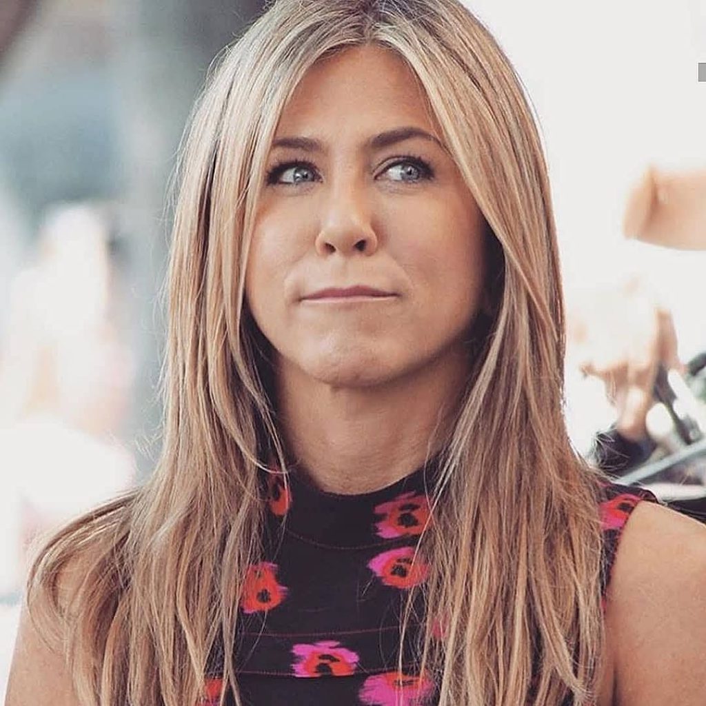 Jennifer Aniston blickt nackt bilder