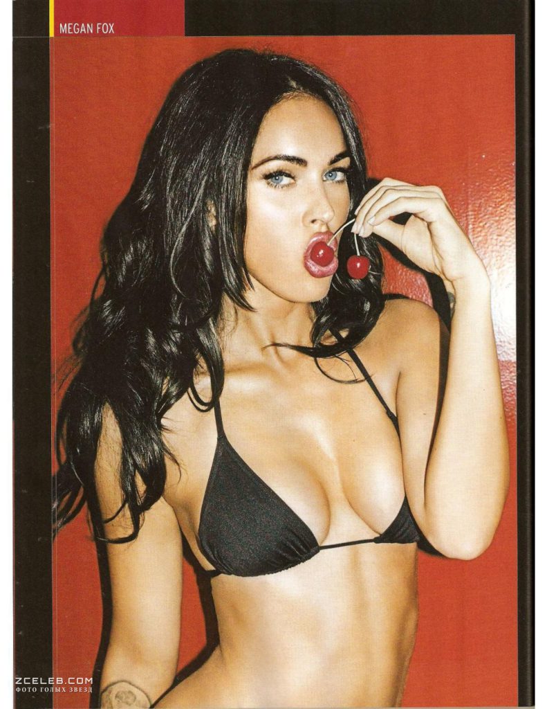 Megan Fox posiert ficken